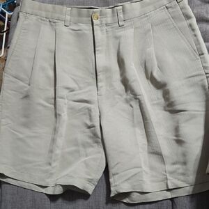 Callaway Beige Pleated Front Men's Golf Shorts